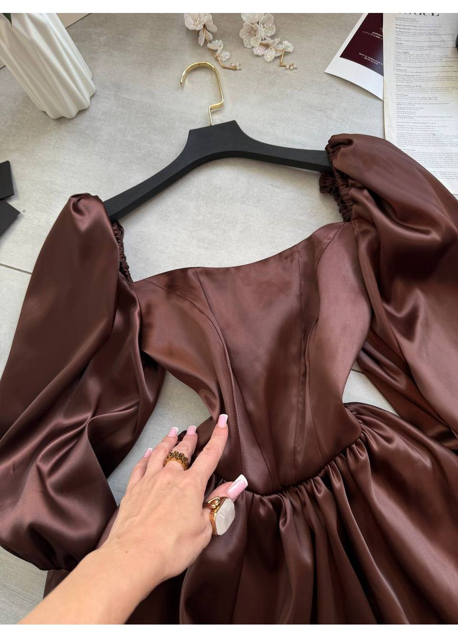 Коричнева святковий корсетна сукня з пишною спідницею з королівського атласу — заміри в описі з пишною спідницею Vione однотонна