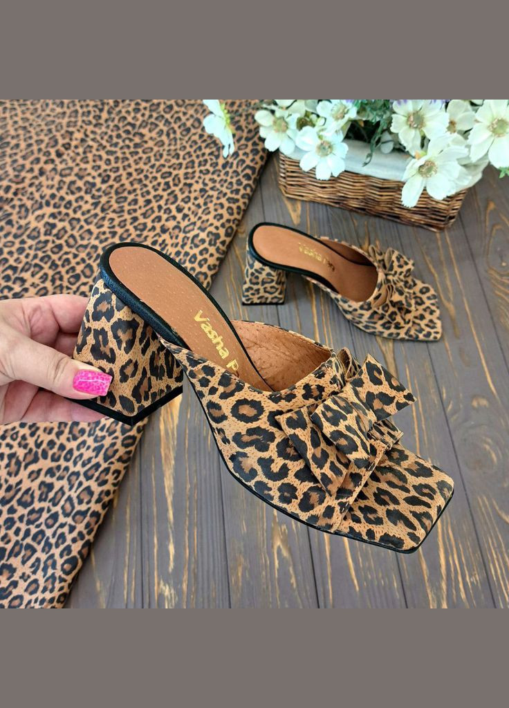Цветные шлепанцы женские кожаные леопардовые, декорированы бантом. 40 размер Vasha para
