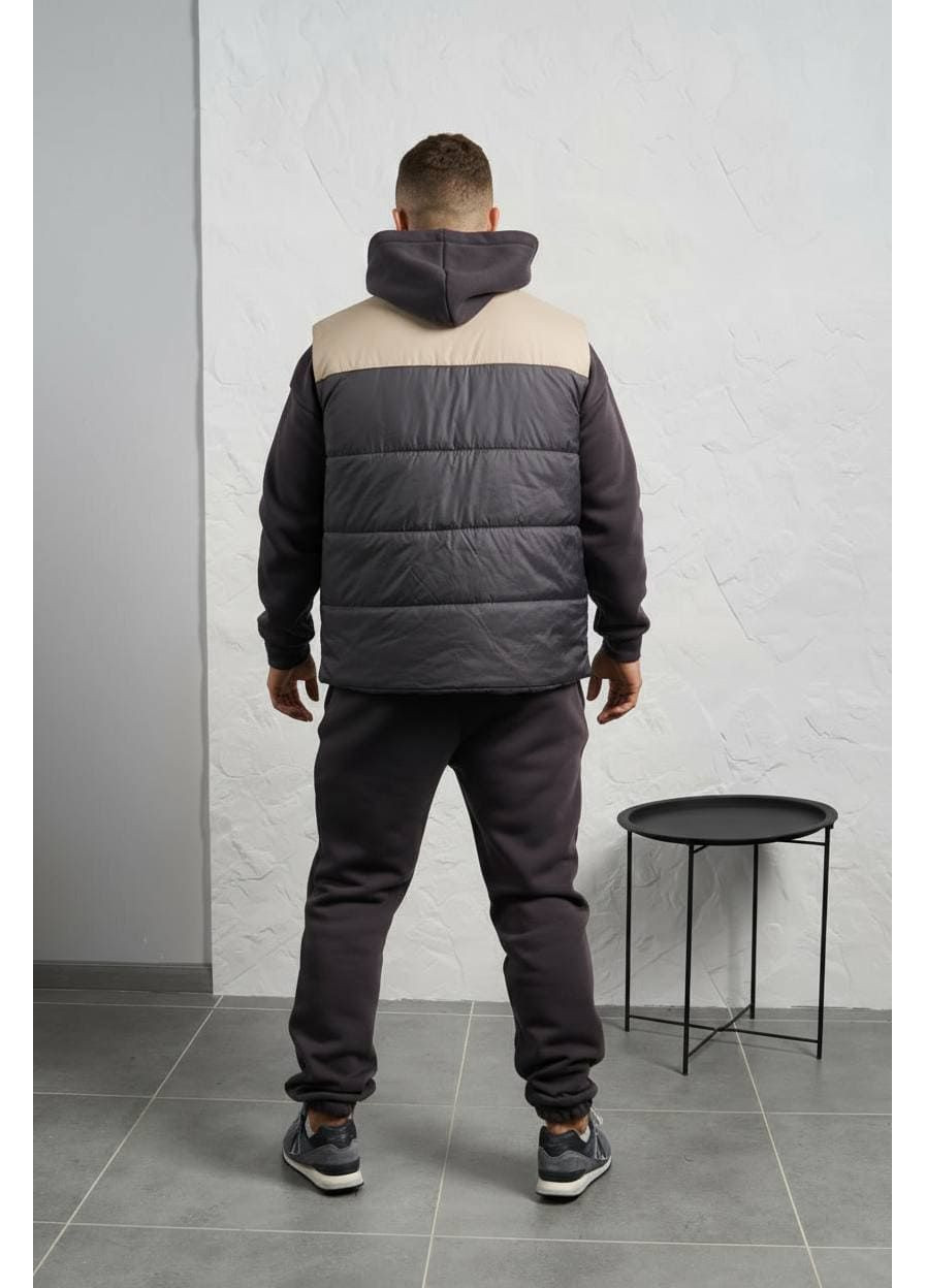 Сірий демісезонний чоловічий теплий костюм трійка бежевого кольору New Trend