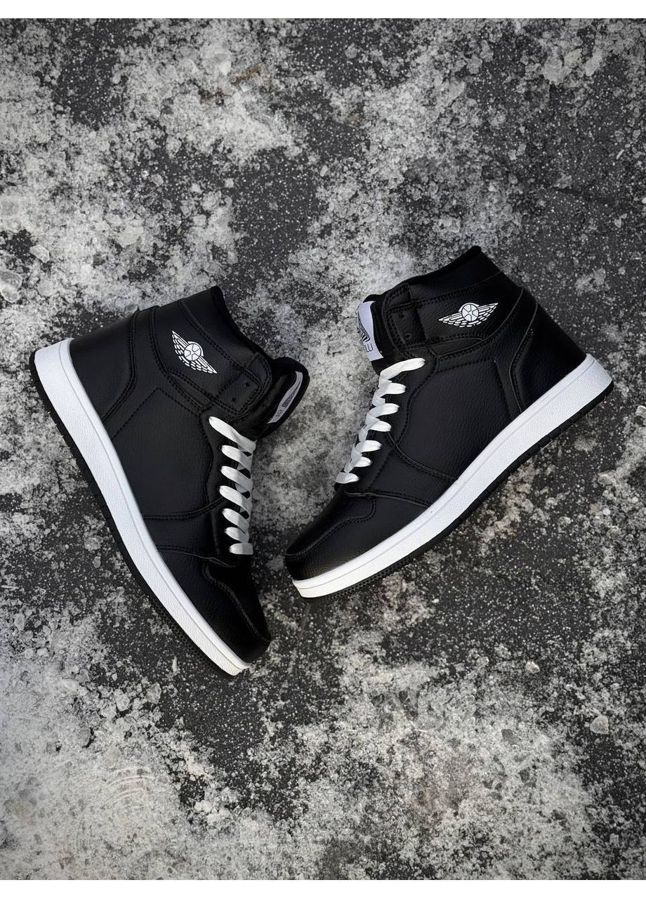 Чорно-білі чоловічі зимові кросівки No Brand