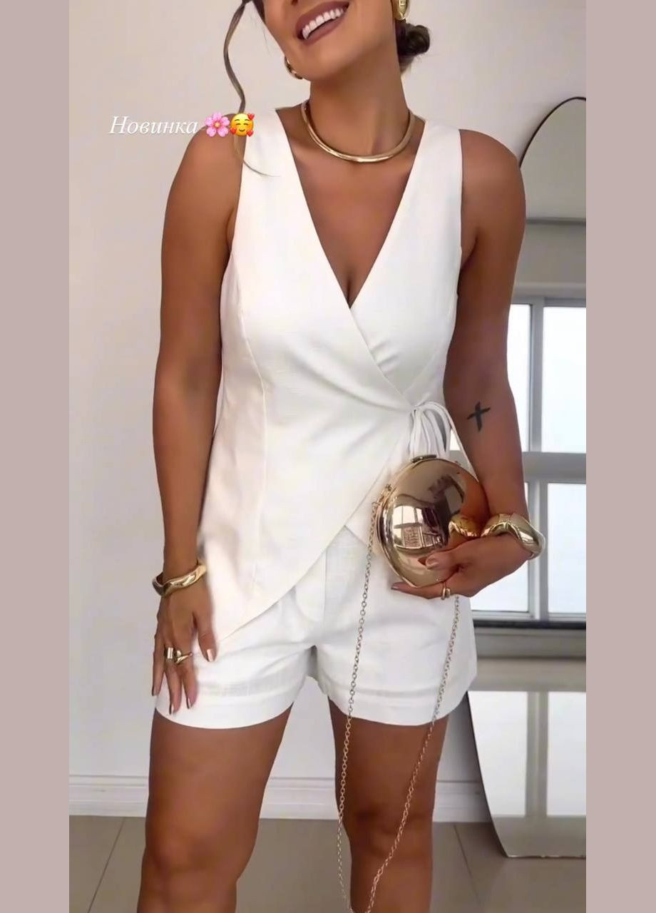 Костюм жіночий з жилеткою та шортами Adelante (329693211)