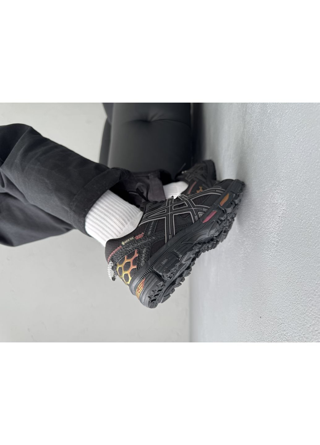 Черные демисезонные кроссовки мужские и женские asics gel-kahana 8 gore-tex black rose gold | асикс гель-кахана 8 черные No Brand