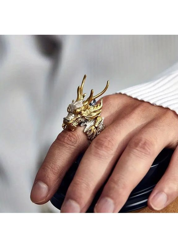 Каблучка-перстень золотасто-срібляста чоловіча давній дракон преміум з рубіновими очима розмір 19.5 OrnatusDivinus947 No Brand (367831408)