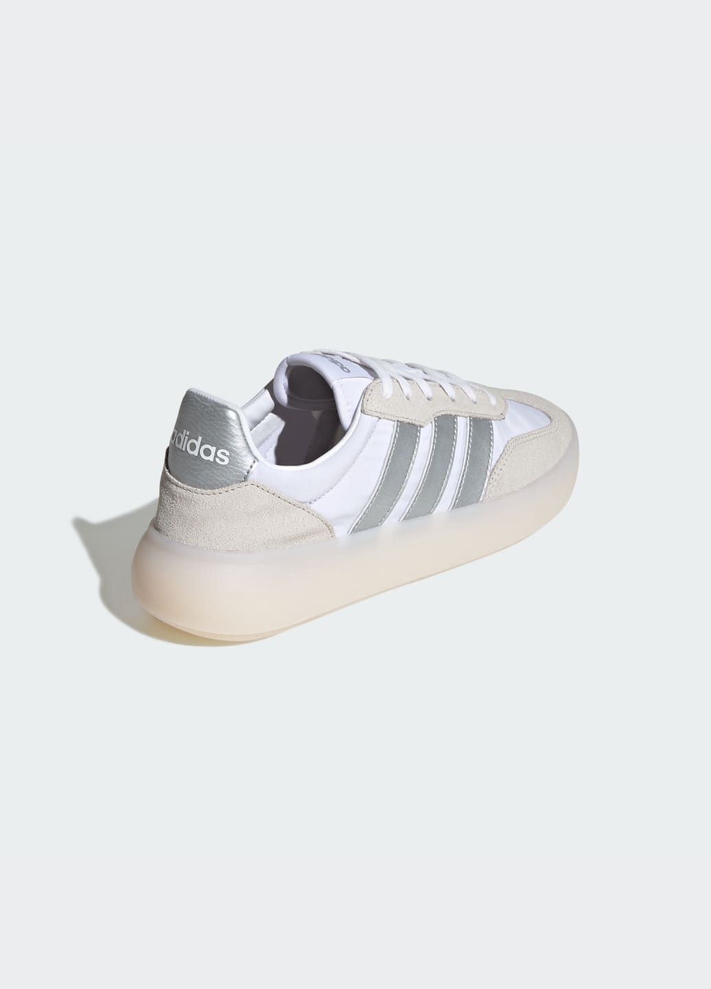 Кросівки Barreda Decode adidas білі всесезони (340915434)