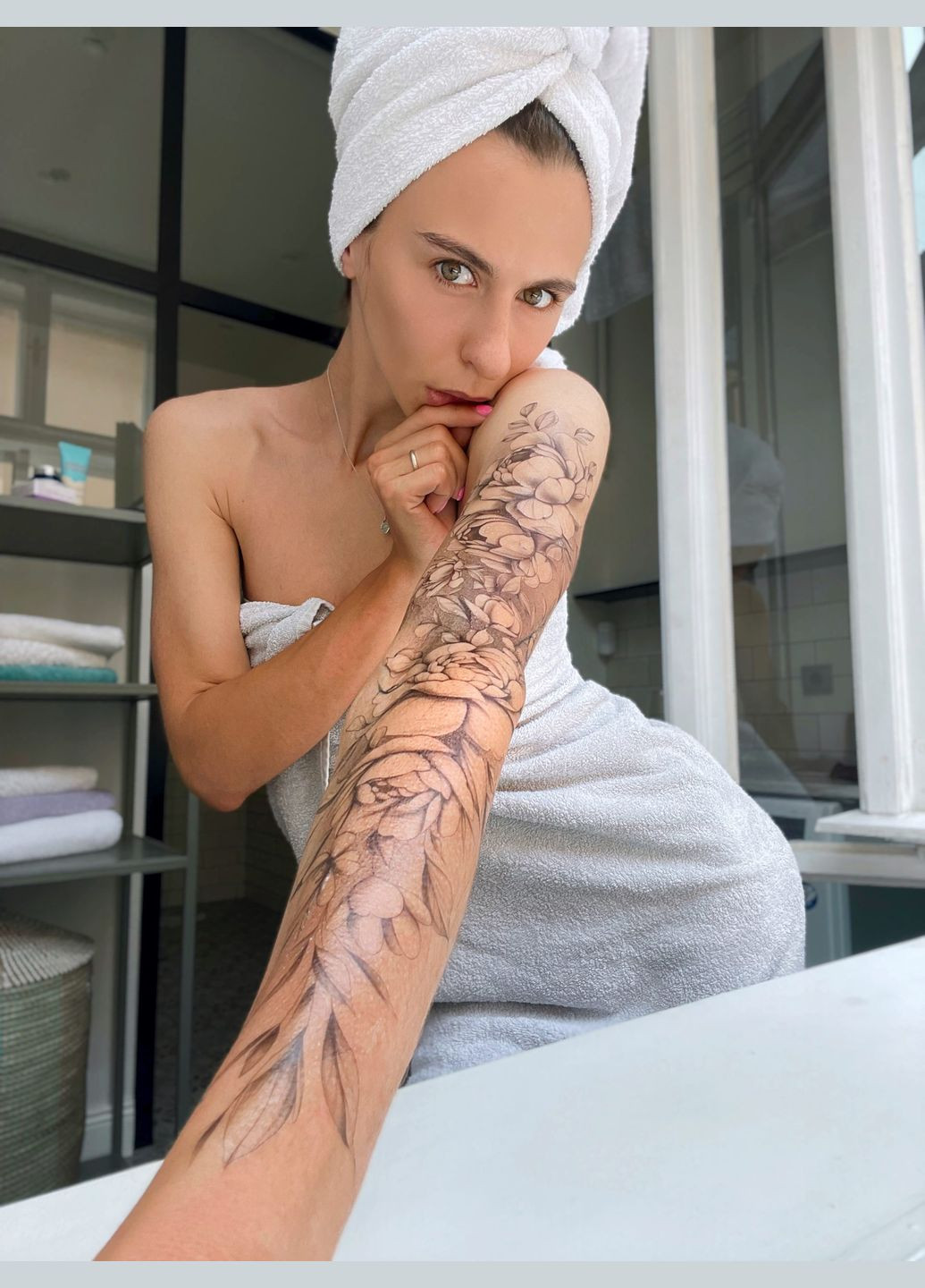 Тимчасове тату "Тату-рукав з півоніями" Arley Sign (293942959)