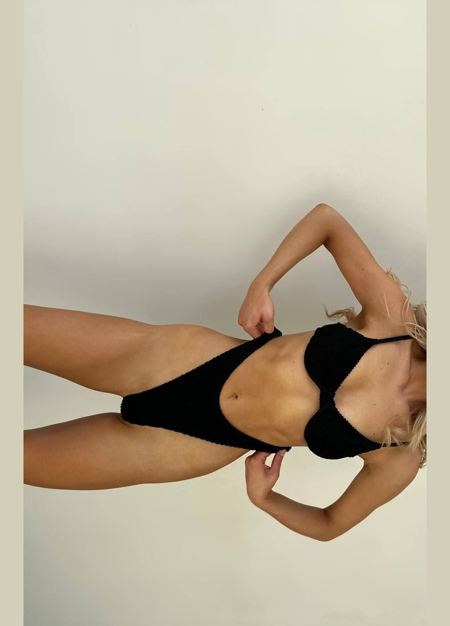 Чорний літній мінімалістичний стильний фактурний купальник роздільний Vakko