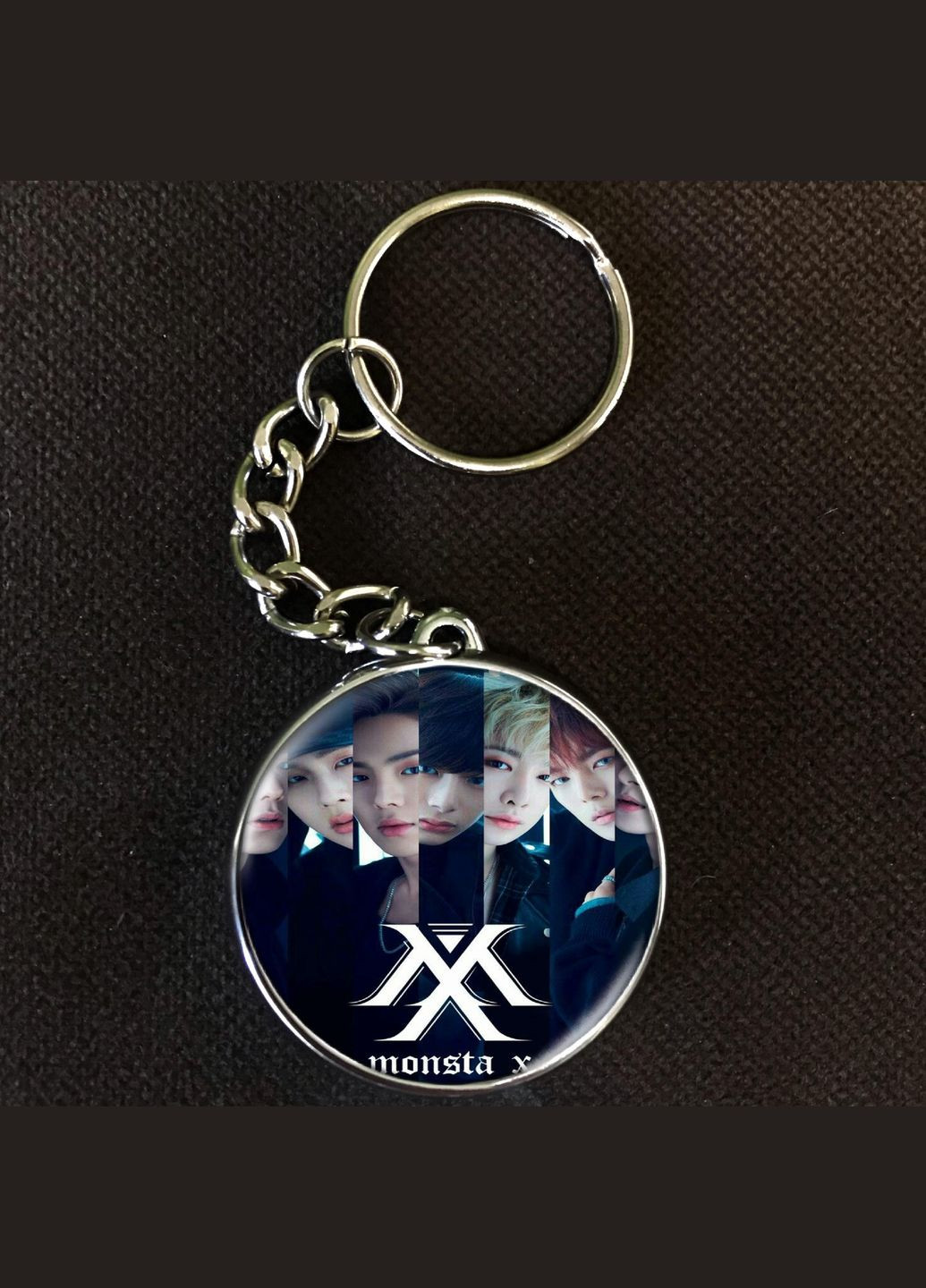 Брелок k pop MONSTA X #004 silver No Brand (327219898)