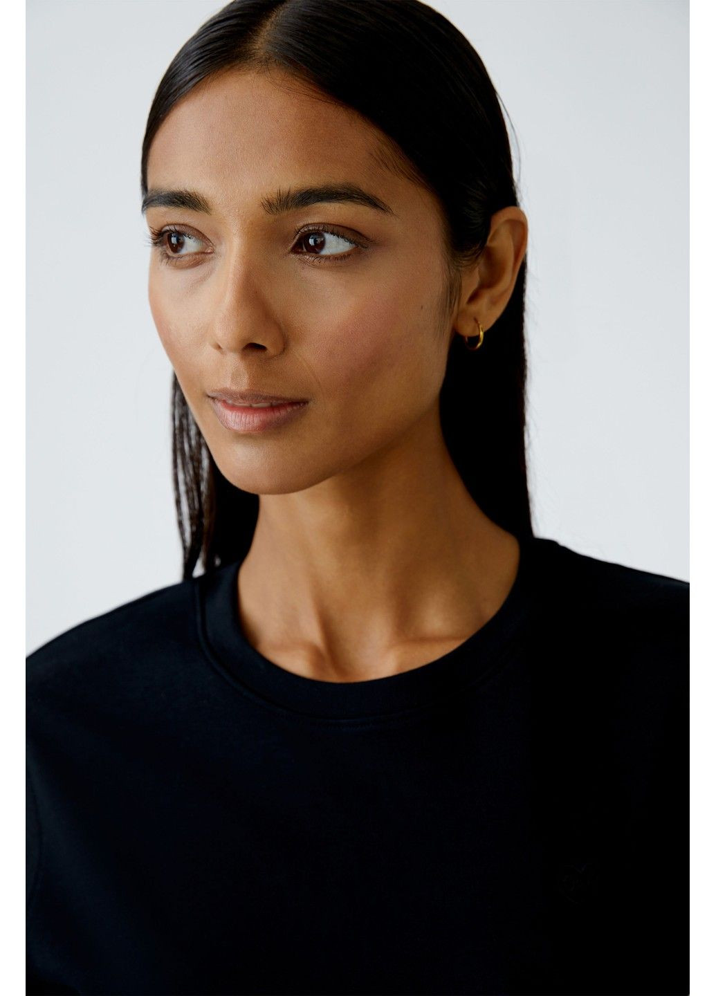 Женская футболка Черный Oui - (360856800)