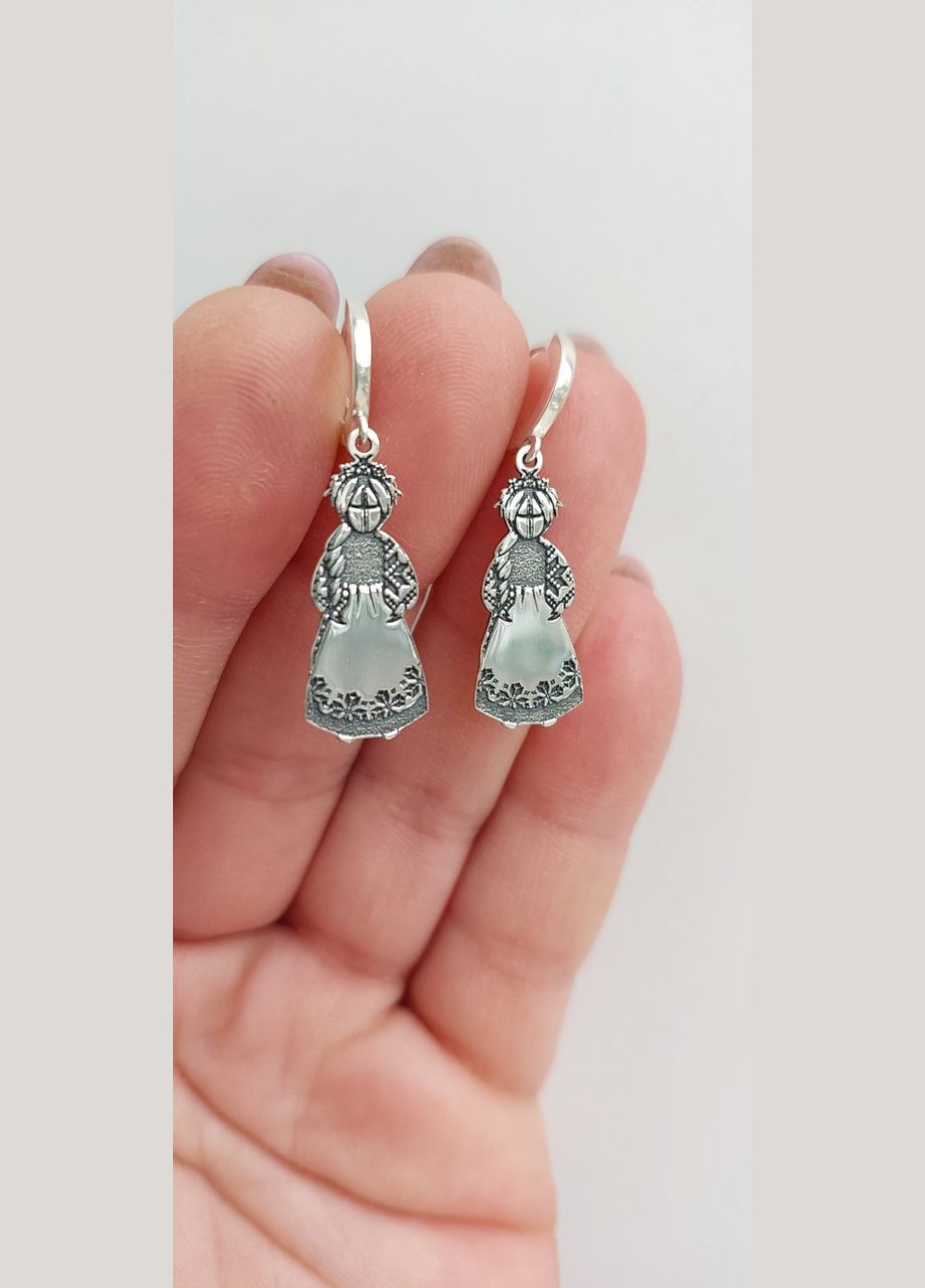 Комплект прикрас оберіг лялька Мотанка в вишиванці срібло 925 проби кулон і сережки No Brand (329999338)