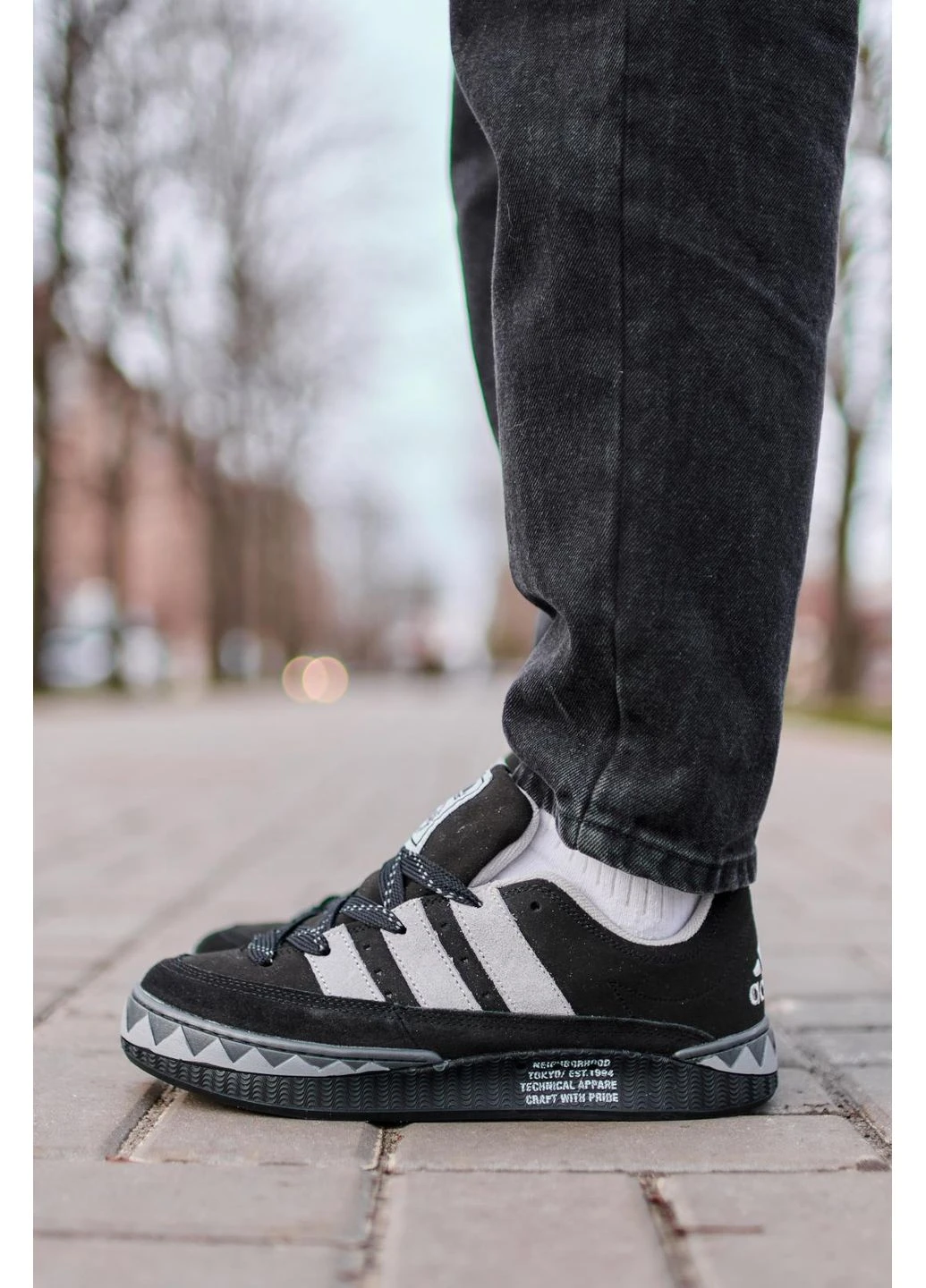 Білі літні кросівки adidas adimatic neighborhood black white адідас адамантік No Brand