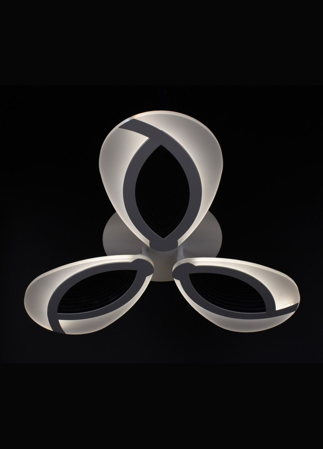 Люстра светодиодная потолочная LED светильник для квартиры на потолок лэд с пультом 26103 Белый 8х49х49 см. Sunnysky (364490930)