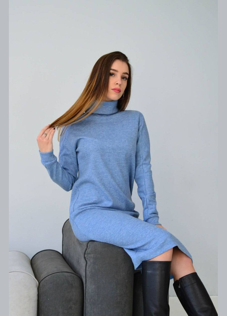 Голубое повседневный платье меди свободного кроя с удлиненной горловиной и теплым трикотажем (вл 0819) RiMari