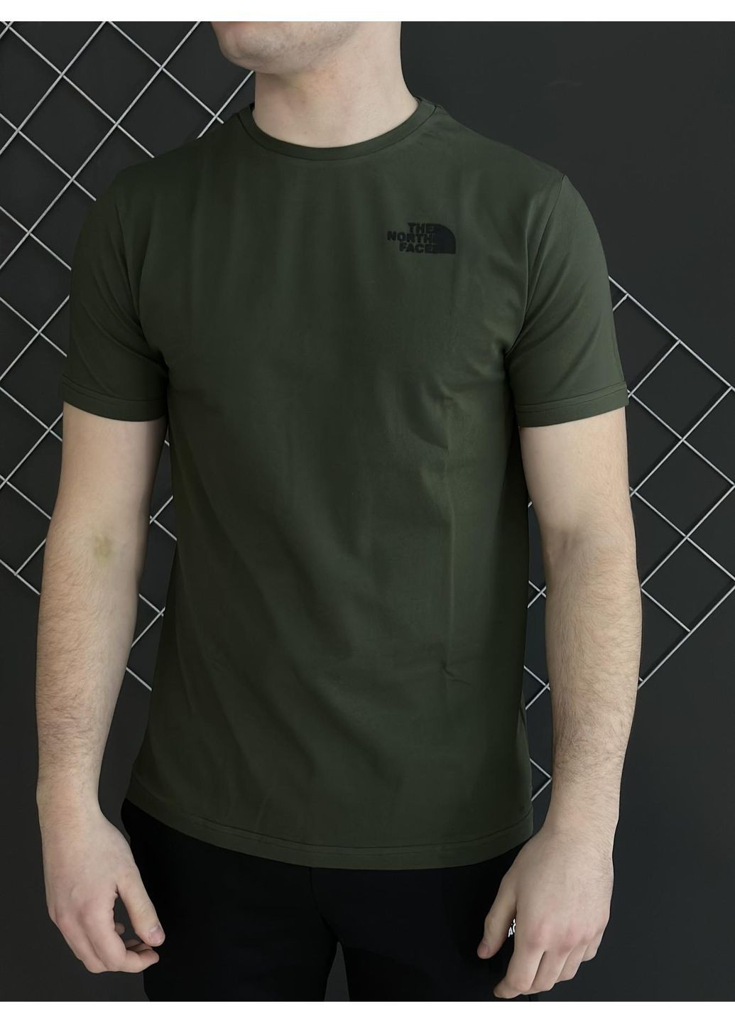 Хакі (оливкова) чоловіча футболка хакі No Brand