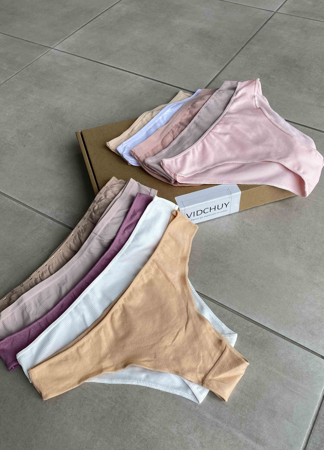 Набор из 10 женских трусиков "Десятка" (цвет и модель формируется рандомно). VIDCHUY (300167937)