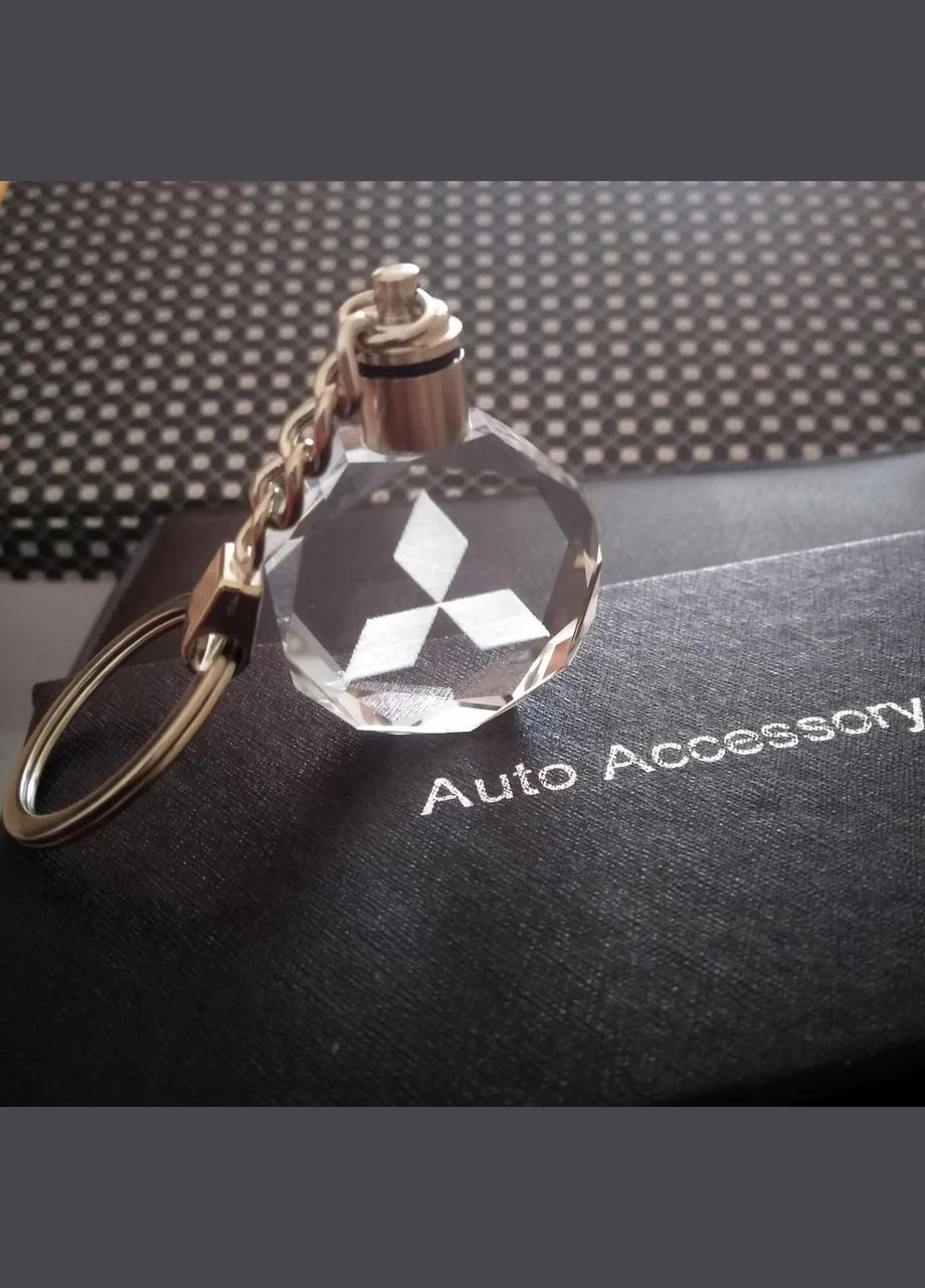 Брелок автомобільний на ключі Міцубіші авто брелок з логотипом Mitsubishi з підсвіткою (R050876) GF (360768326)