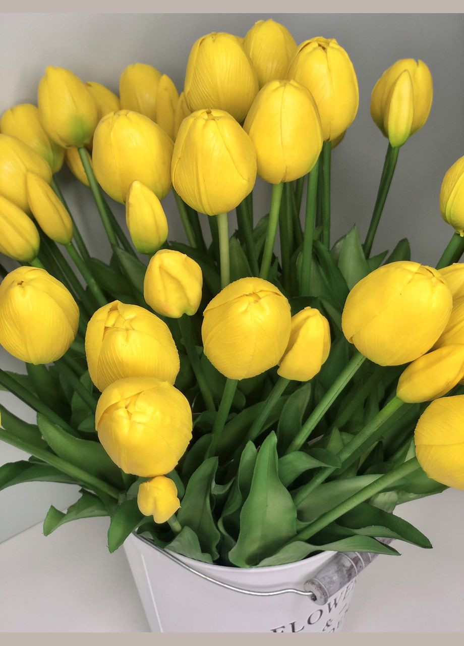 Тюльпани штучні латексні жовті, букет із 5 бутонів Real Touch, для декору, подарунок HVOYA (323654291)