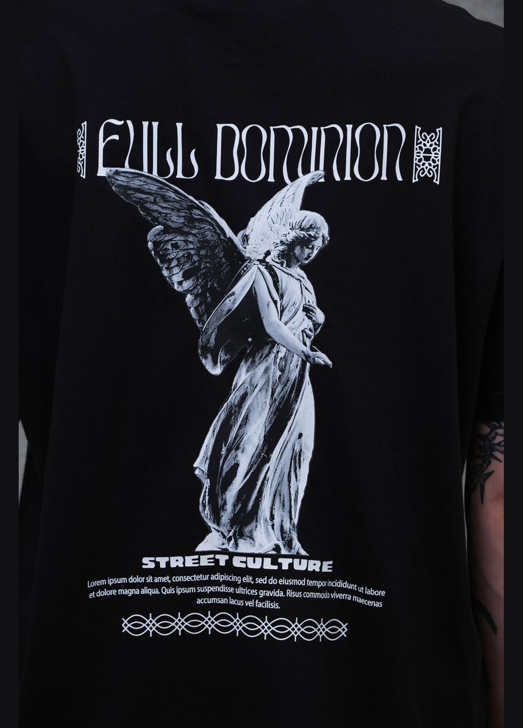 Черная мужская оверсайз футболка с принтом dominion black Without