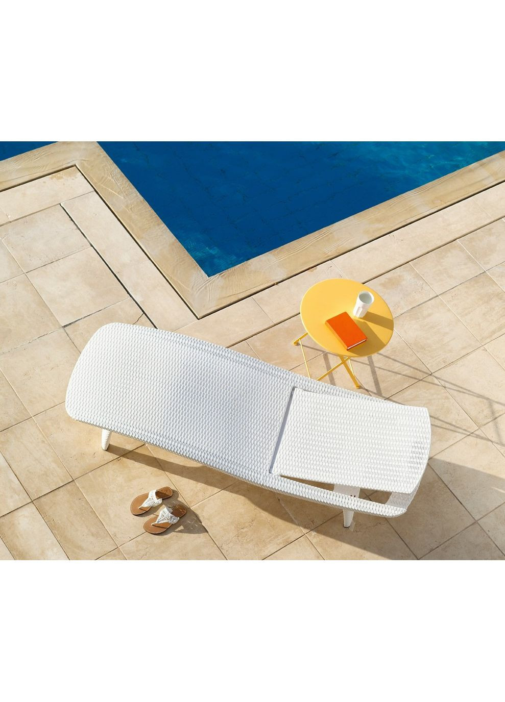 Шезлонг пластиковый Keter Pacific для отдыха у бассейна и на пляже лежак для загара ProDobro (367267378)