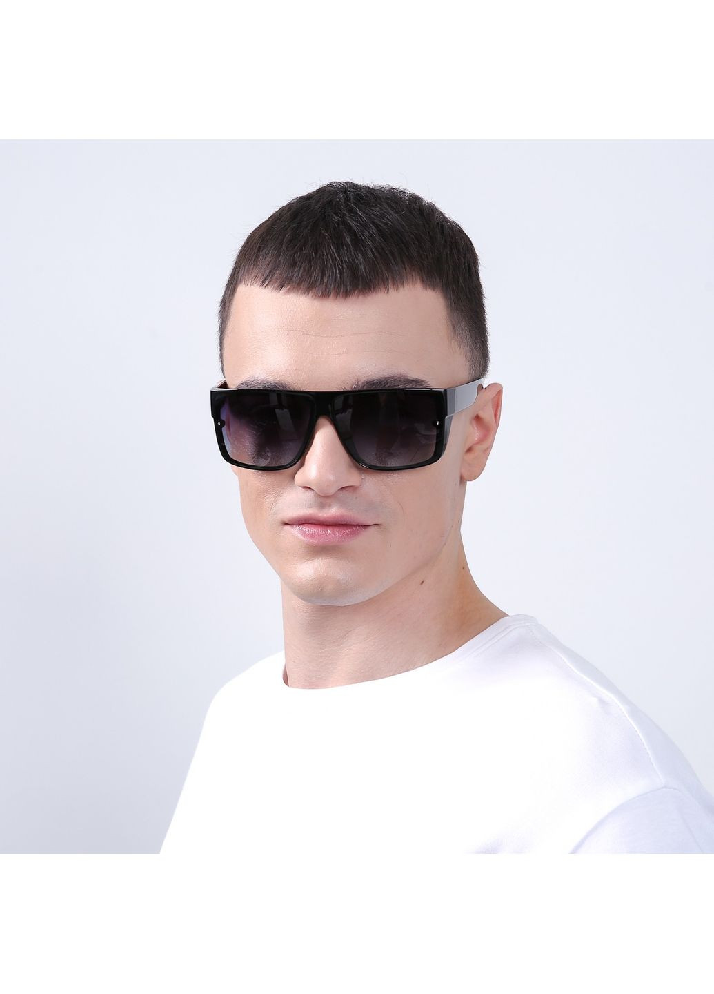 Сонцезахисні окуляри з поляризацією Фешн чоловічі 724-983 LuckyLOOK 724-983М (322855363)