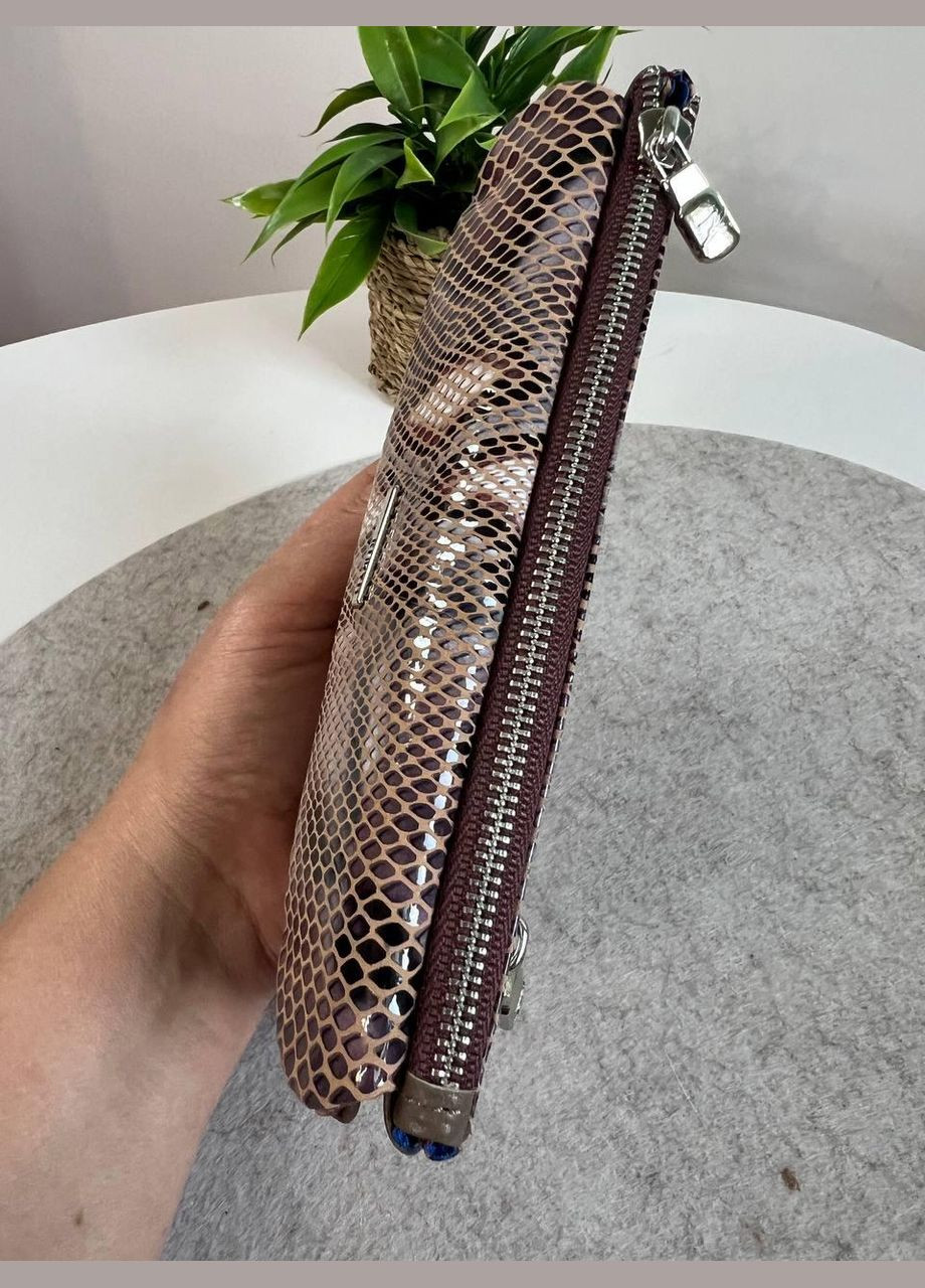 Гаманець купюрник жіночий на магнітах натуральна шкіра лазер Туреччина коричнево-фіолетова рептилія Karya (341322652)