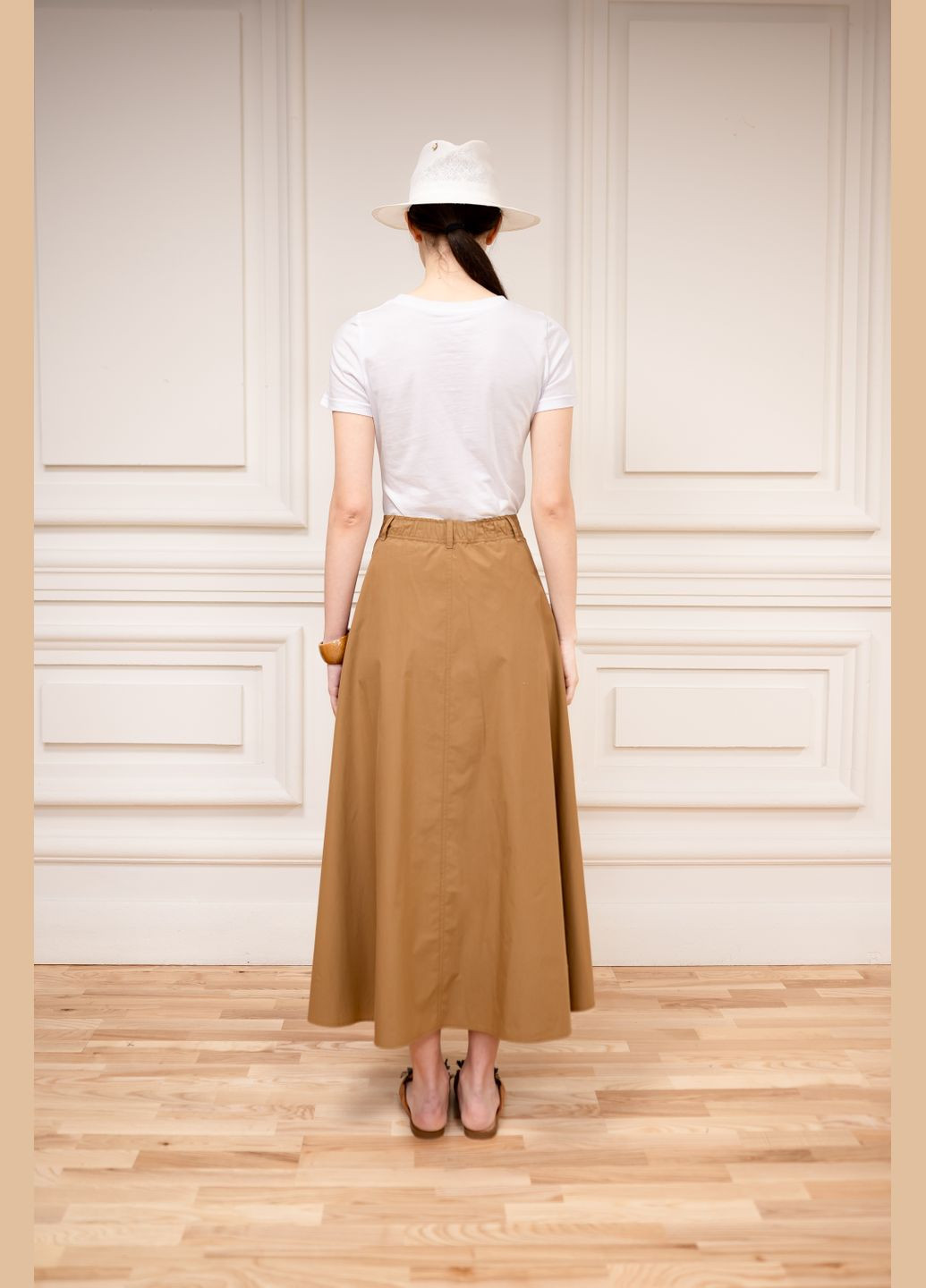 Коричневая хлопчатобумажная юбка на пуговицах с аксессуаром мешочком коричневого цвета ольвия Dolcedonna