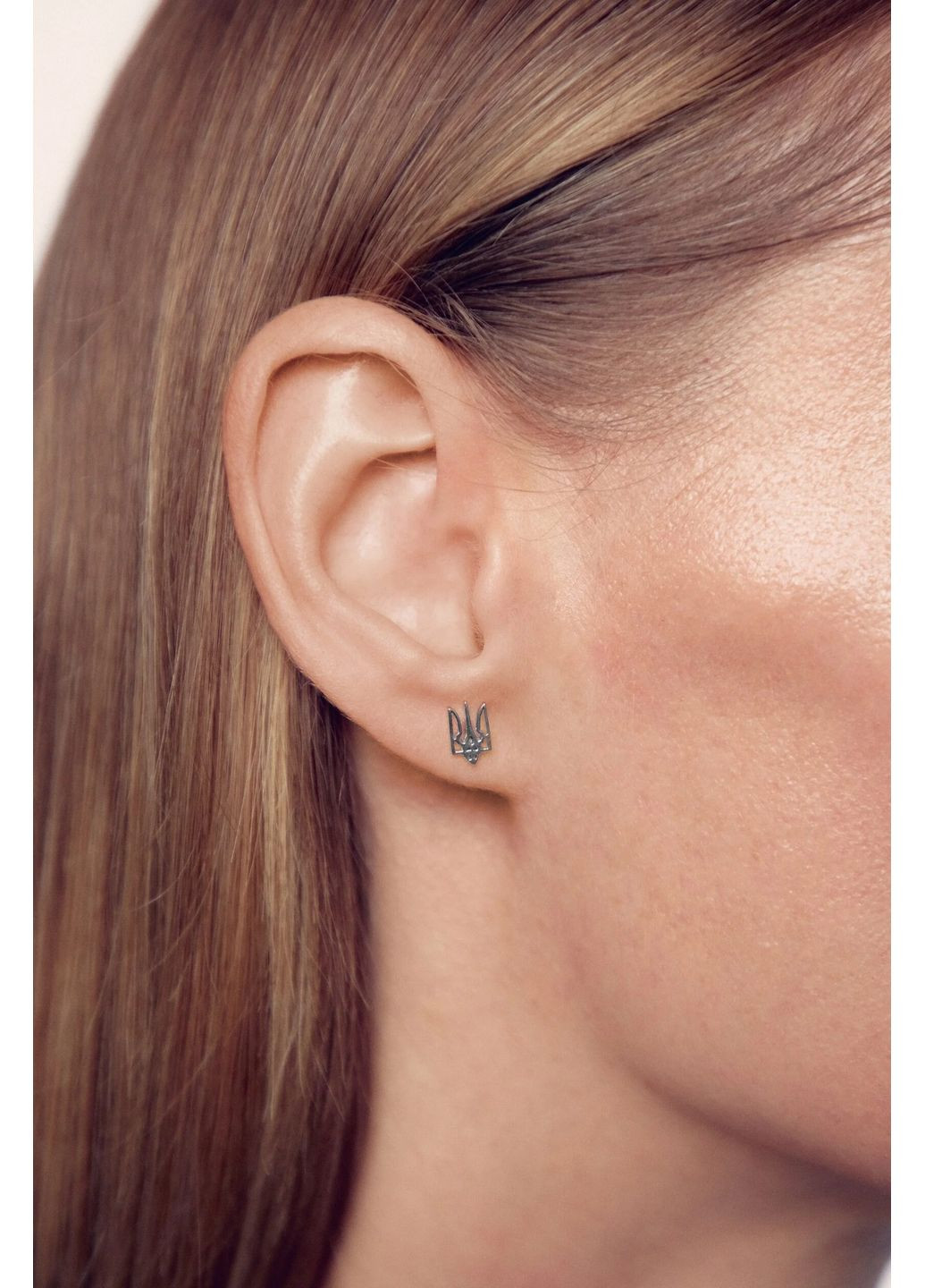 Срібні сережки-пусети "Тризуб" покриті родієм 💎 | Символ гордості та стилю силіконова застібка Family Jewelry House (361224881)