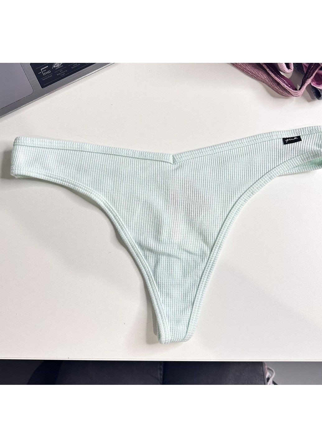 Трусики-стринги женские PINK голубые Victoria's Secret (316659559)