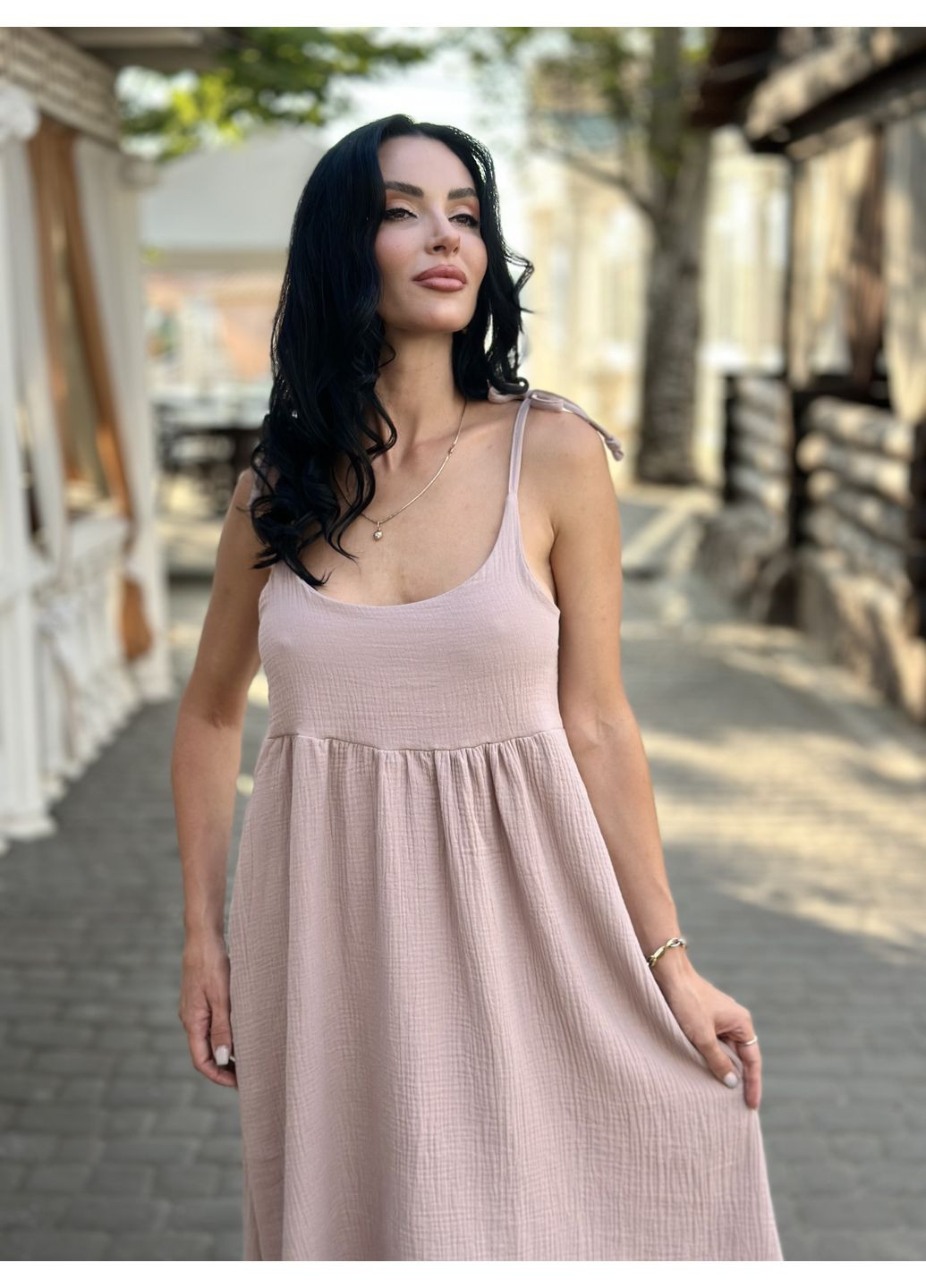 Кофейное повседневный летнее платье сарафан из муслина на бретельках Fashion Girl