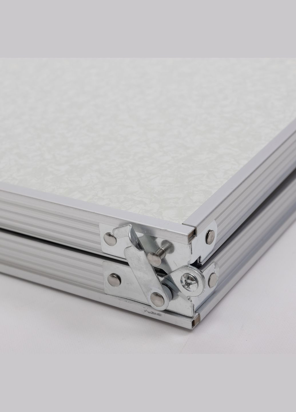 Стіл для пікніка розкладний зі стільцями LUGI 8812-4 120х60х55 см No Brand (340820634)