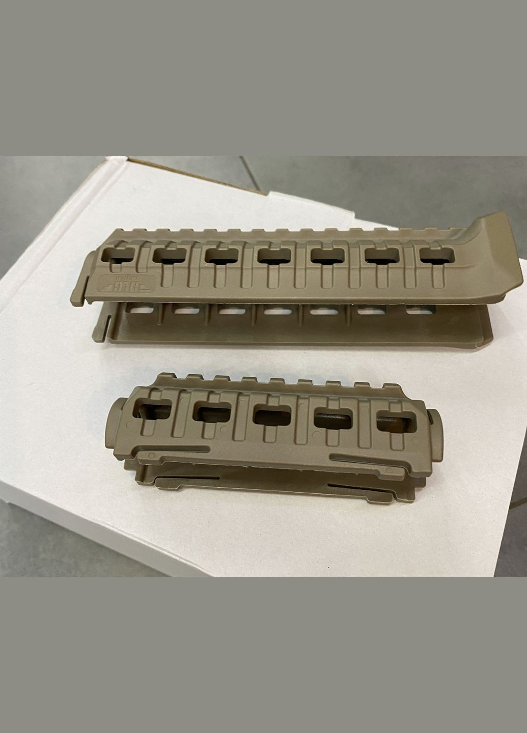 Струйка на АК 47/74 TACTICAL (DLG-099-beige) полимерная,, 2 планки picatinny с креплением M-LOK DLG Tactical (362602257)