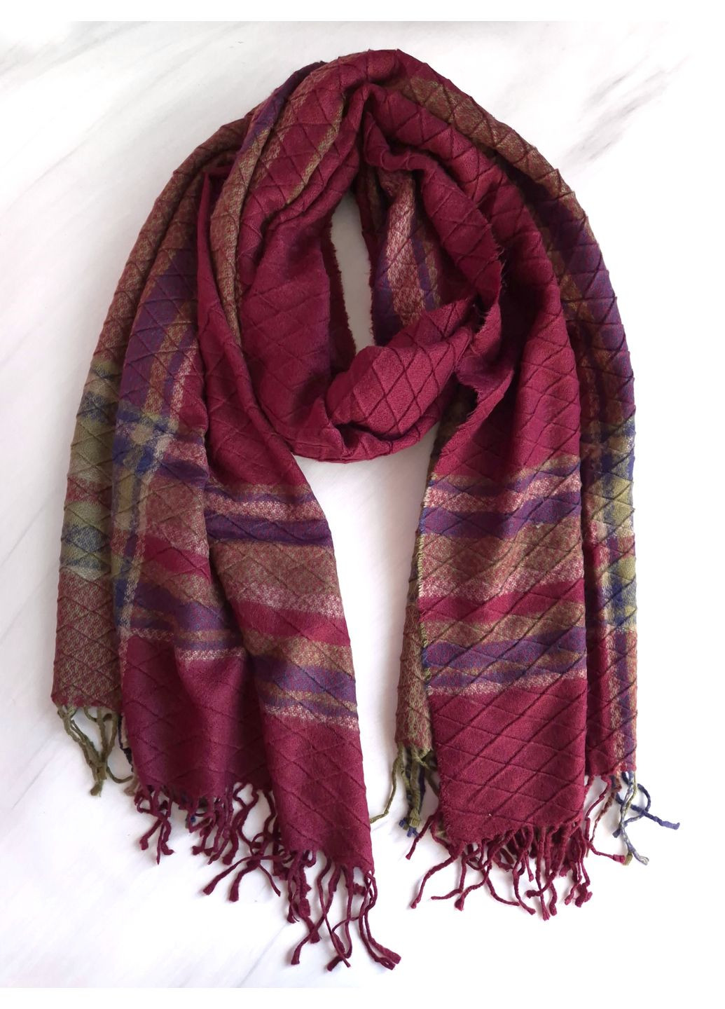 Шарф-палантин жіночий в ромби з китицями осінь-зима 224х78 см No Brand (324069369)