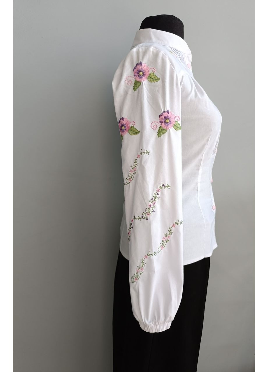 Белая женская блузка с вышивкой 2 Льва (354830325)