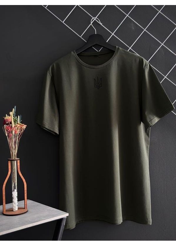 Комбінована чоловічий комплект із трьох футболок з гербом (чорна, біла, хакі) No Brand