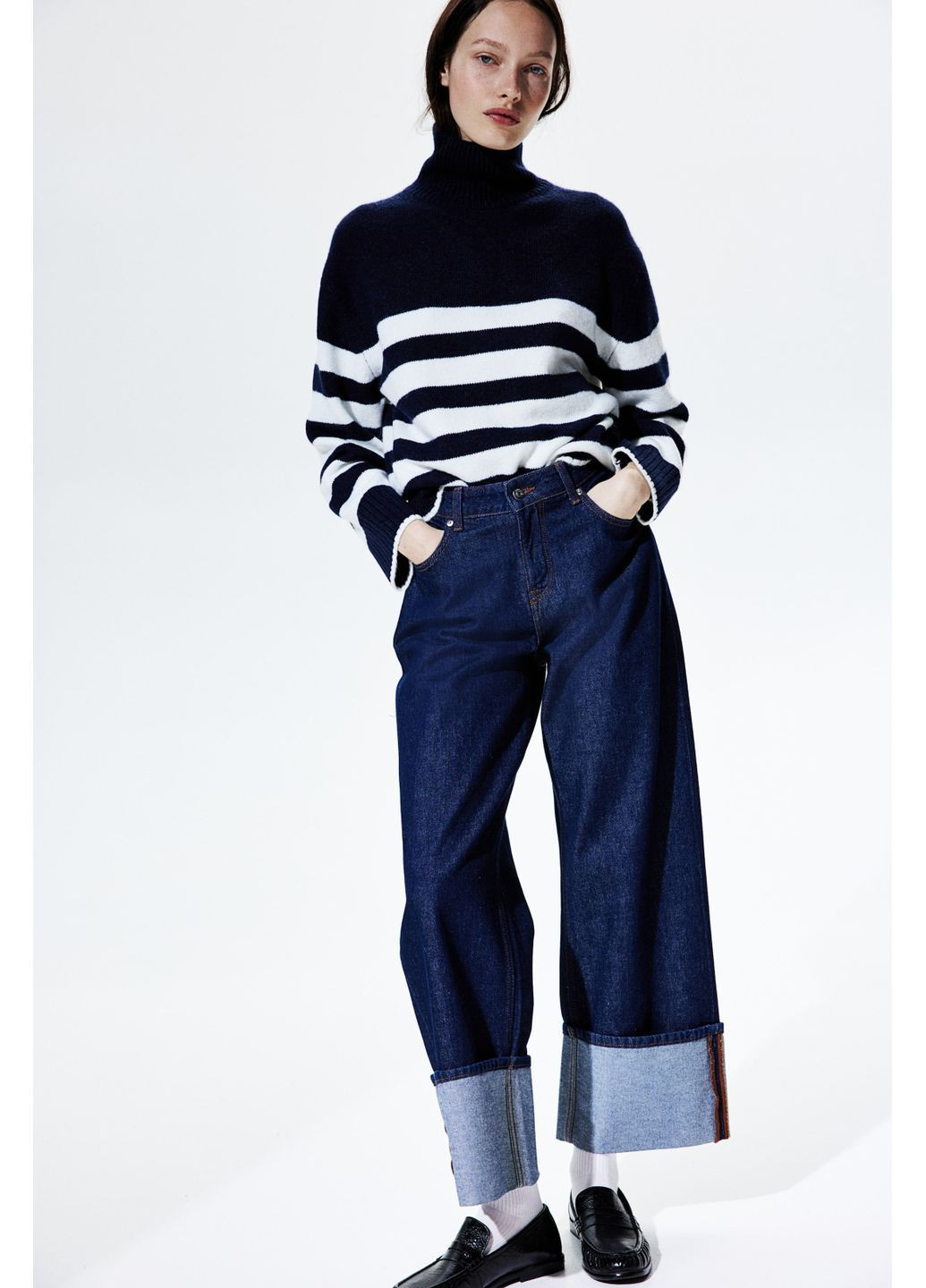 Синій зимовий джемпер з тонким коміром H&M