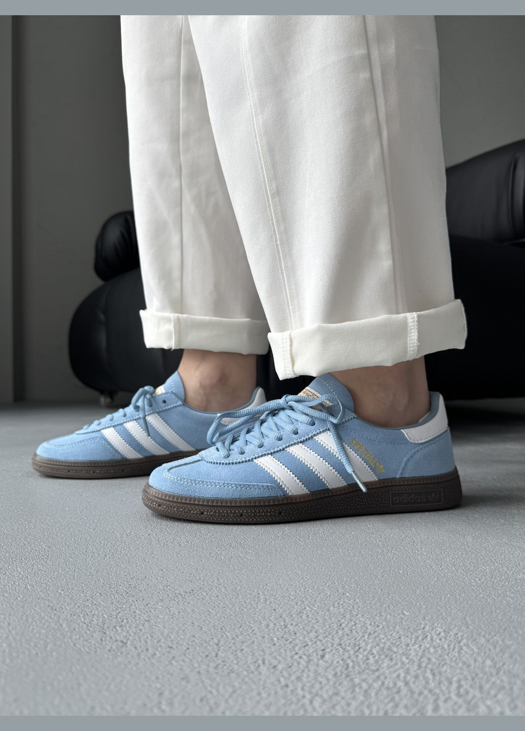 Блакитні Осінні кросівки чоловічі і жіночі adidas spezial handball blue white | адідас спеціал блакитні No Brand