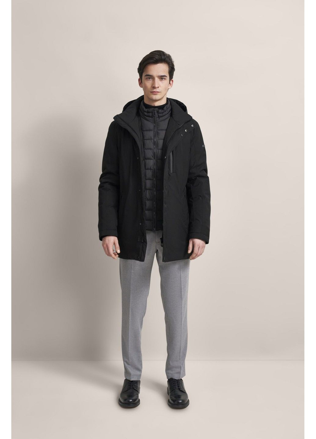 Чорна демісезонна чоловіча куртка чорна Bugatti