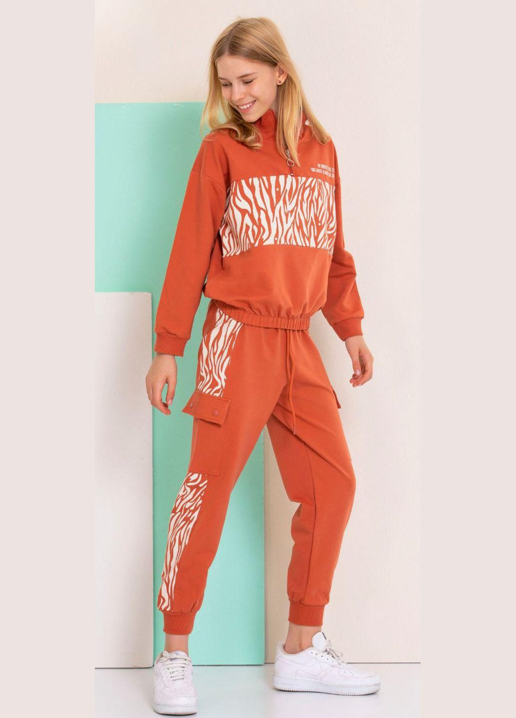 Коричневый демисезонный свитшот + брюки джоггеры 8032 Smile