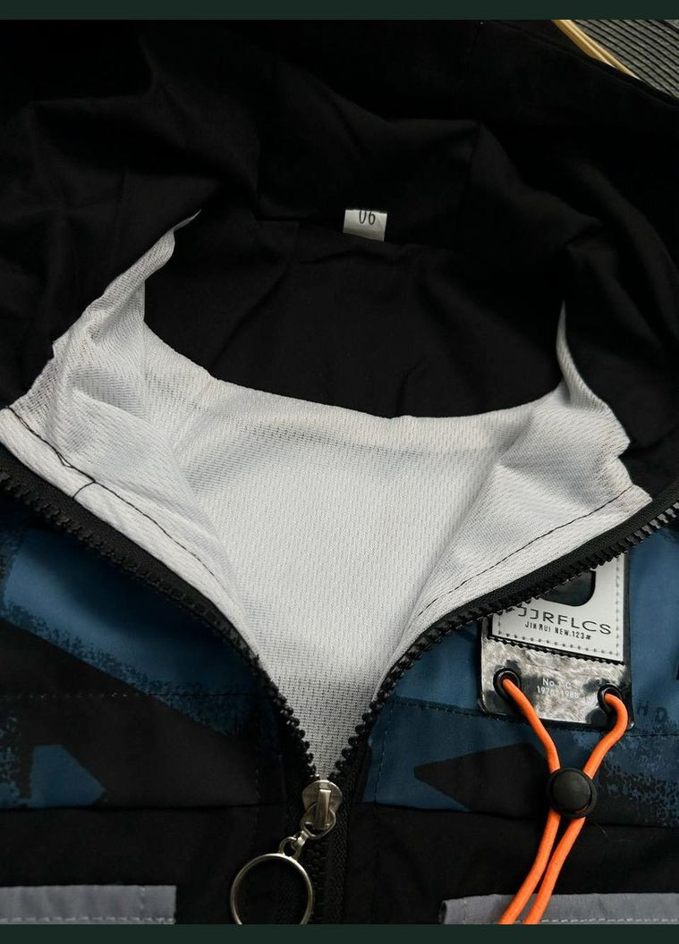 Комбинированная демисезонная ветровка для мальчика синяя с черным ericpn 10358 No Brand