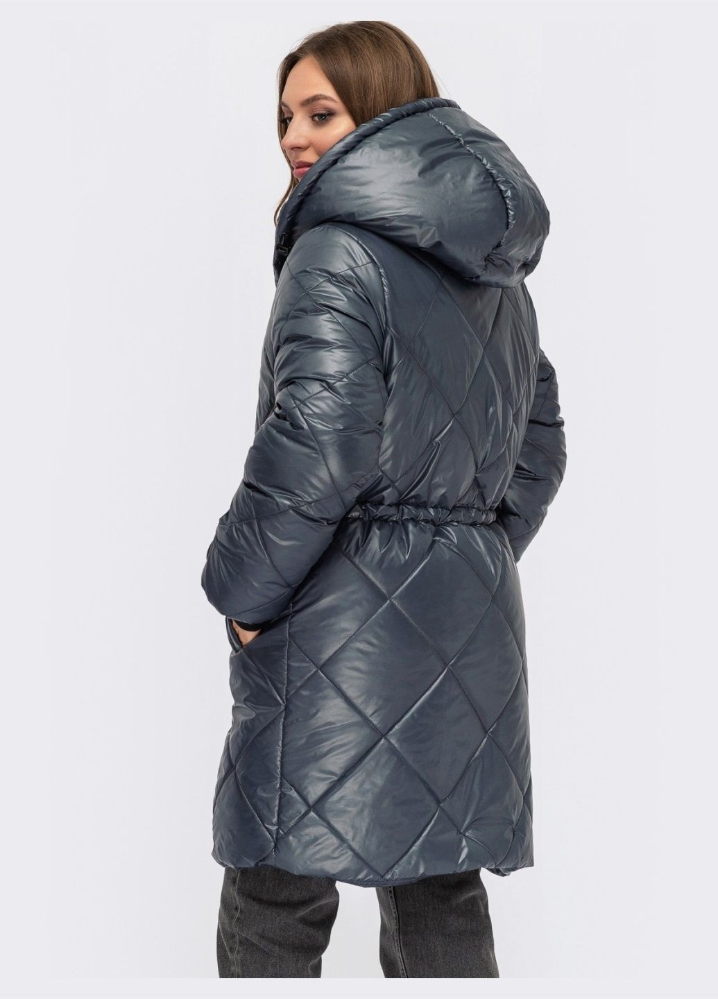 Темно-синяя зимняя стеганная куртка с капюшоном и карманами темно-серая Dressa