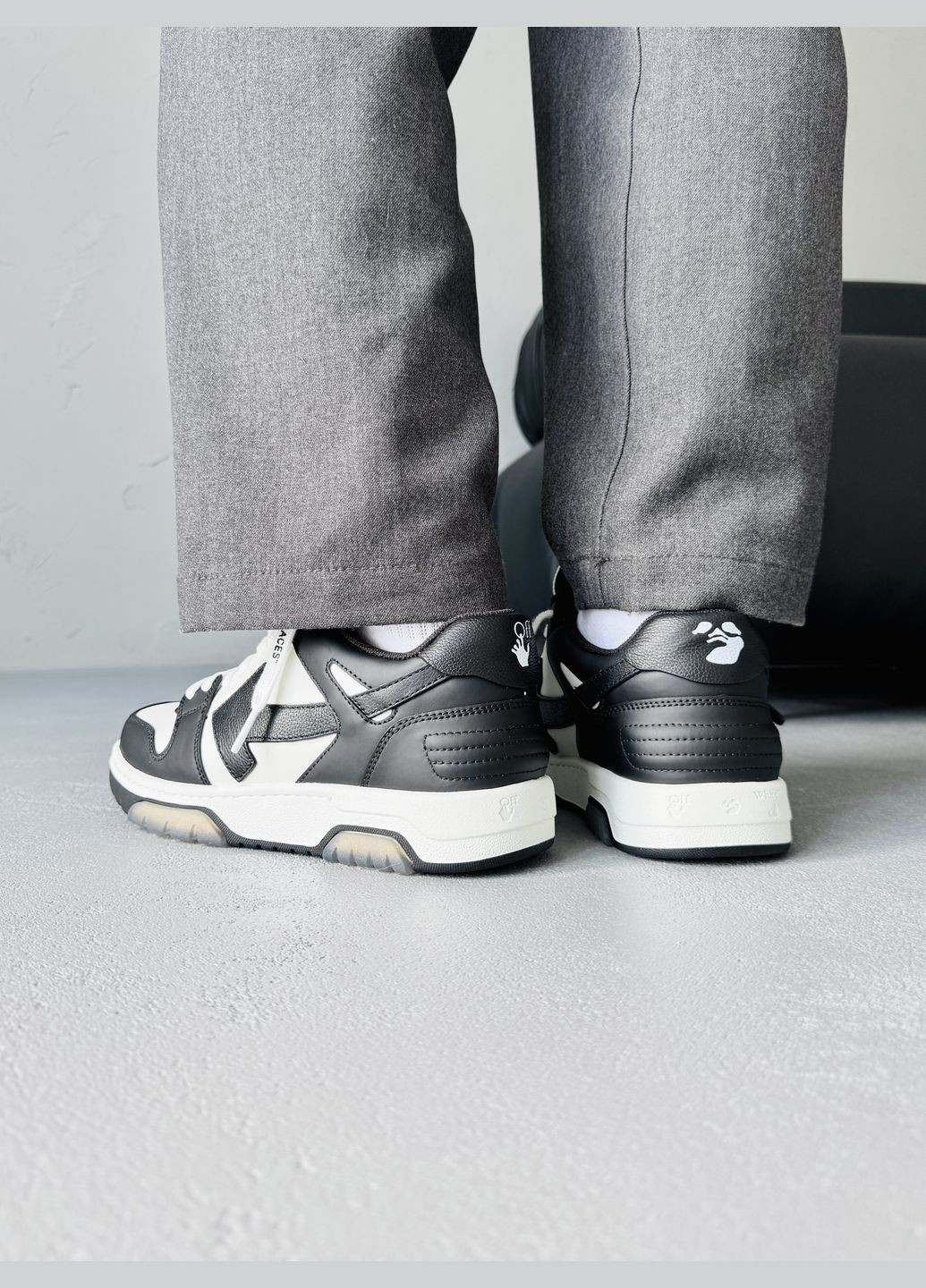 Чорні Осінні кросівки чоловічі і жіночі off-white out of office black white | офф-вайт чорні No Brand