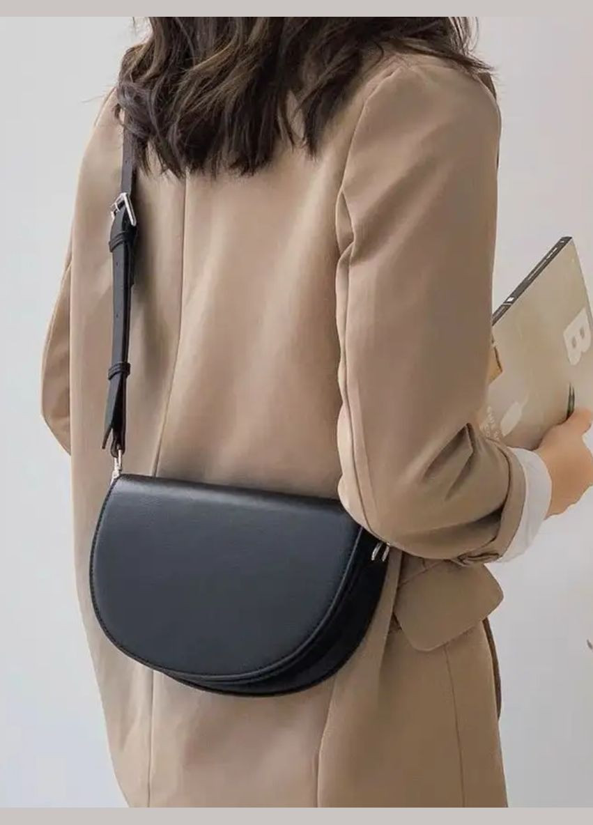 Жіноча сумка-сідло 02649 крос-боді на ремінці No Brand (344446750)