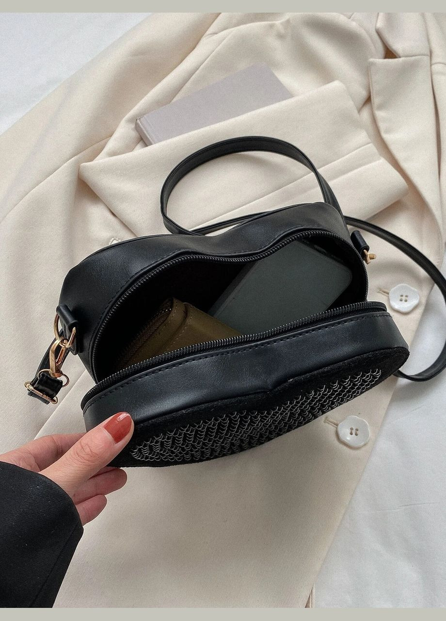 Жіноча сумка 8270 крос-боді Серце чорна No Brand (303323043)