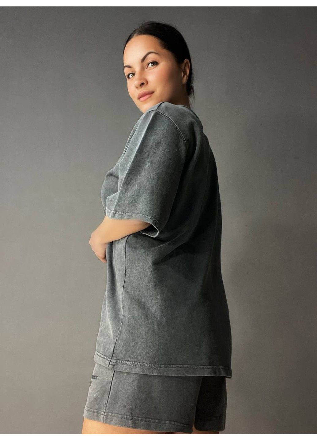 Костюм жіночий Pepper mint 25-01 варений тай-дай футболка та шорти оверсайз графіт Pepper&Mint (334098201)