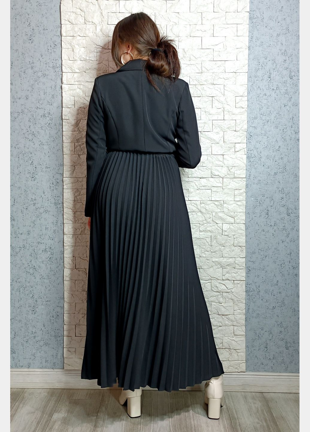 Черное кэжуал платье-пиджак плиссированное Vanis однотонное