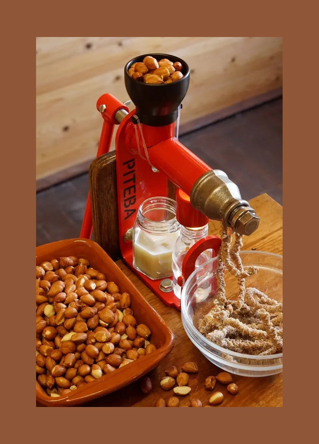 Шнековий ручний олійний прес Piteba (304029111)