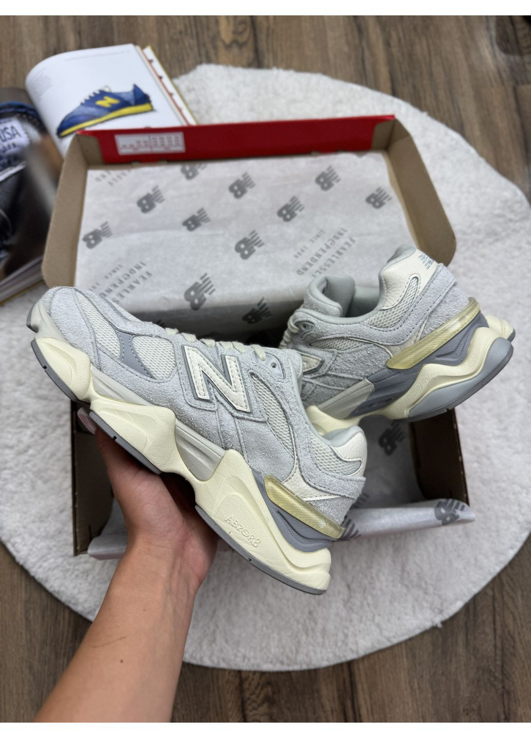 Сірі Осінні кросівки чоловічі new balance 9060 quartz grey нью беланс 9060 No Brand