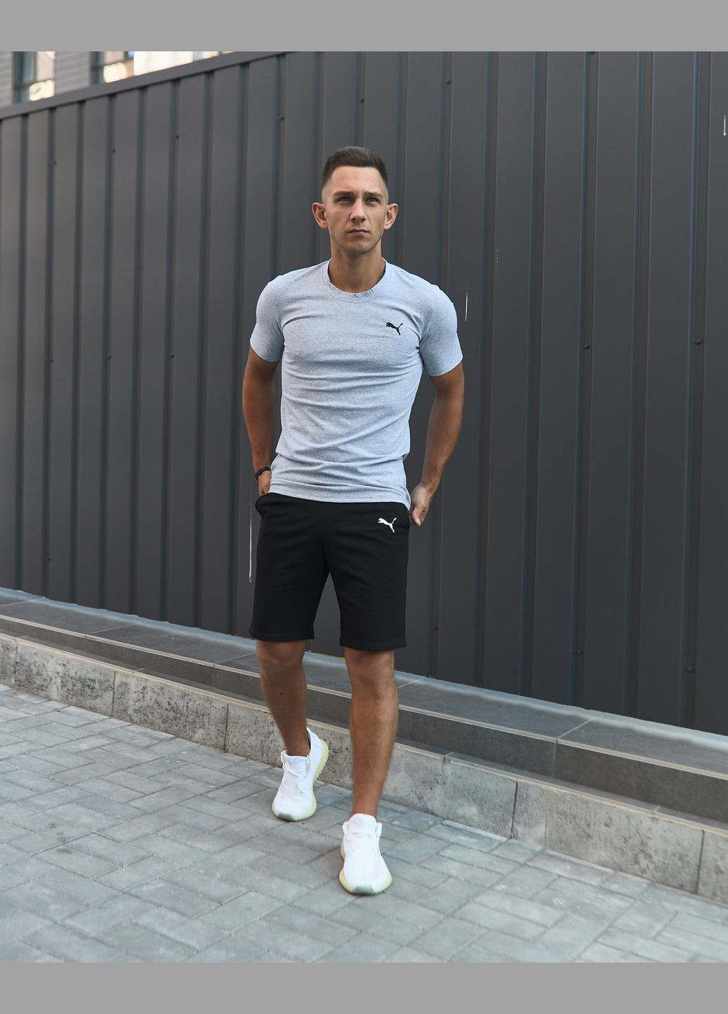 Сіра базова футболка з лого⚡️ Luna