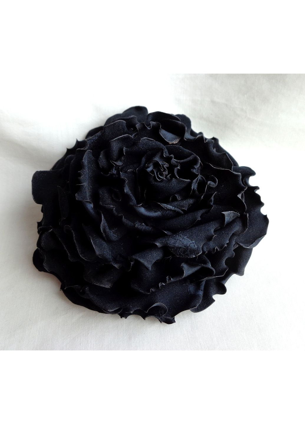 Брошь цветок из ткани ручной работы "Черная атласная гвоздика" No Brand (349843009)