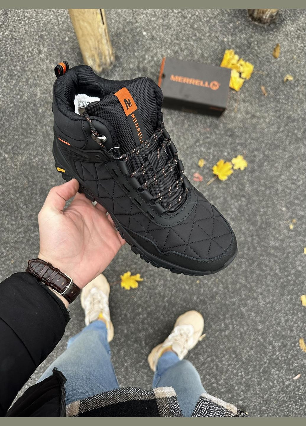 Черные зимние стильные термо кроссовки No Brand