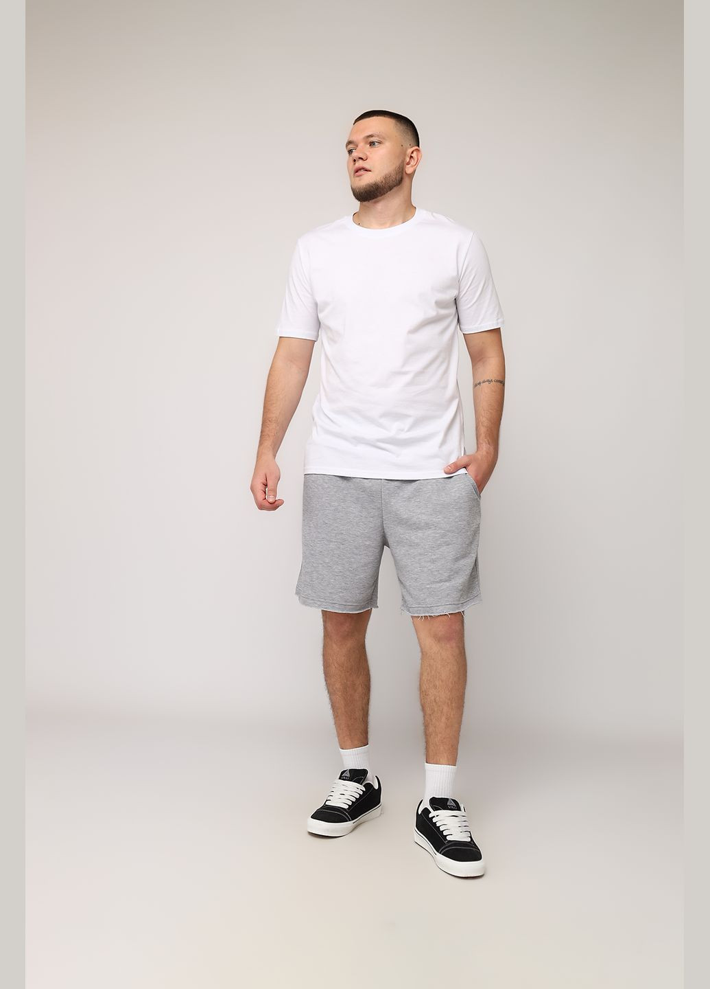 Шорты спортивные мужские цвет серый CB-00280023 Yuki (338375957)